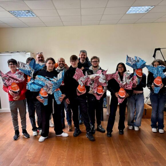 Pasqua 2026, una cascata di uova di cioccolato